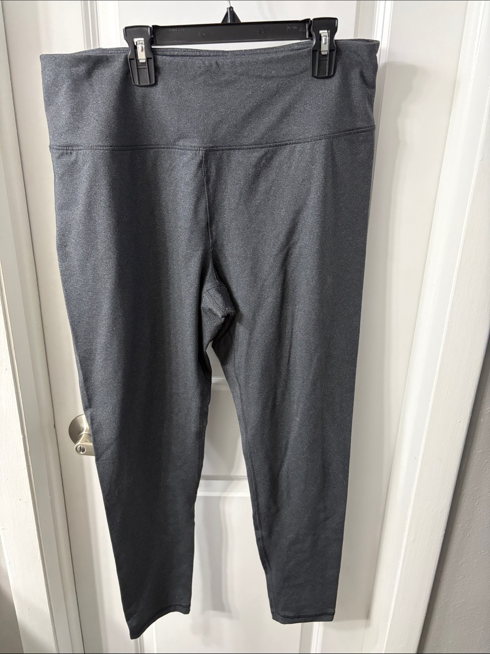 3/$20 Tek  gear Charcoal Gray Women's Performance Leggings